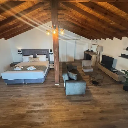 Aria Seaside Retreat - Ex Regos 3*